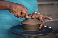 Load image into Gallery viewer, Luna Sundara Palo Santo Holder 秘魯聖木陶瓷座