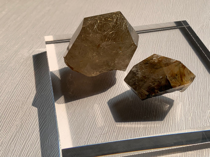 金髮晶 Gold rutilated quartz